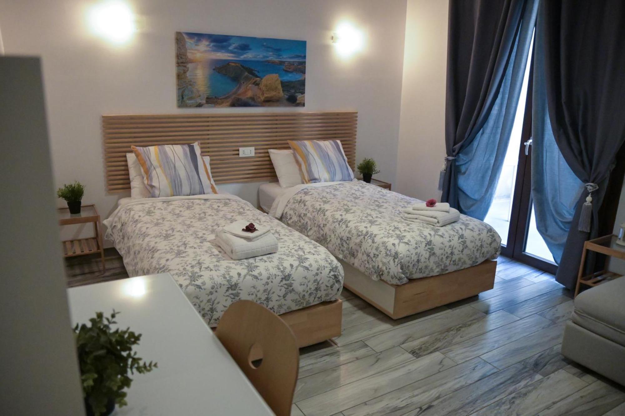Готель Giorgia House Pieta Екстер'єр фото