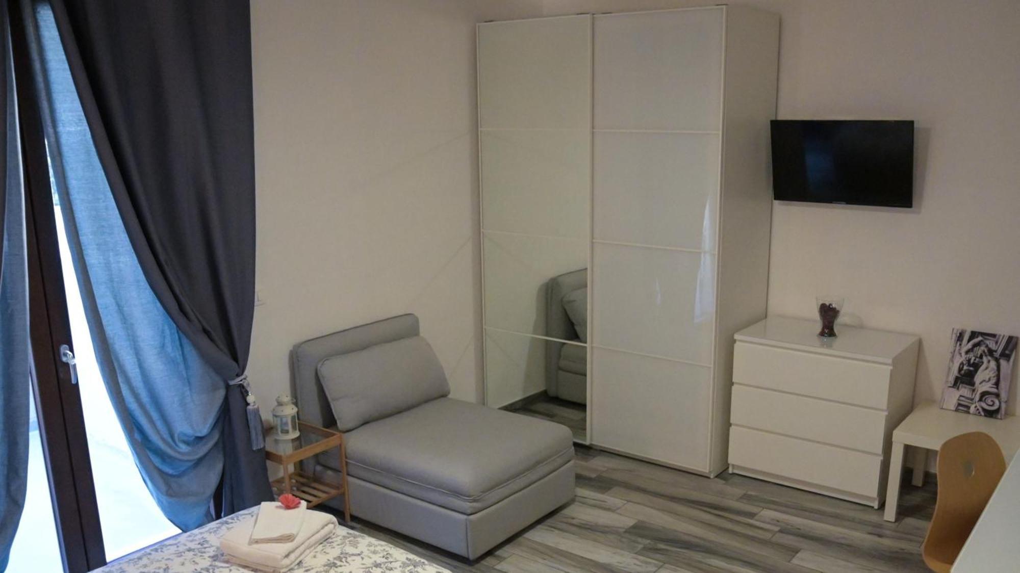 Готель Giorgia House Pieta Екстер'єр фото
